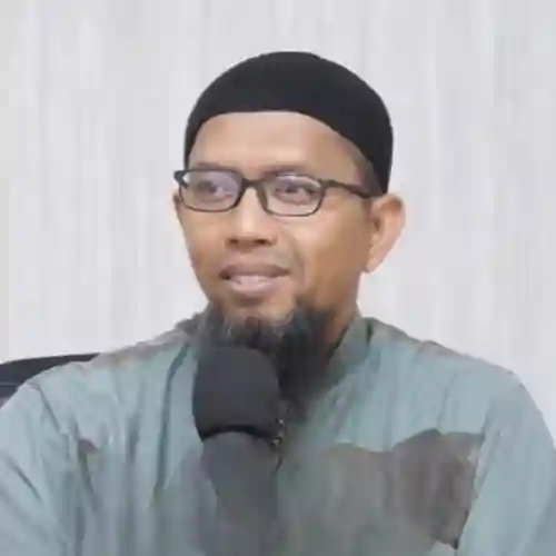 Ustadz Yulian Purnam, S.Kom